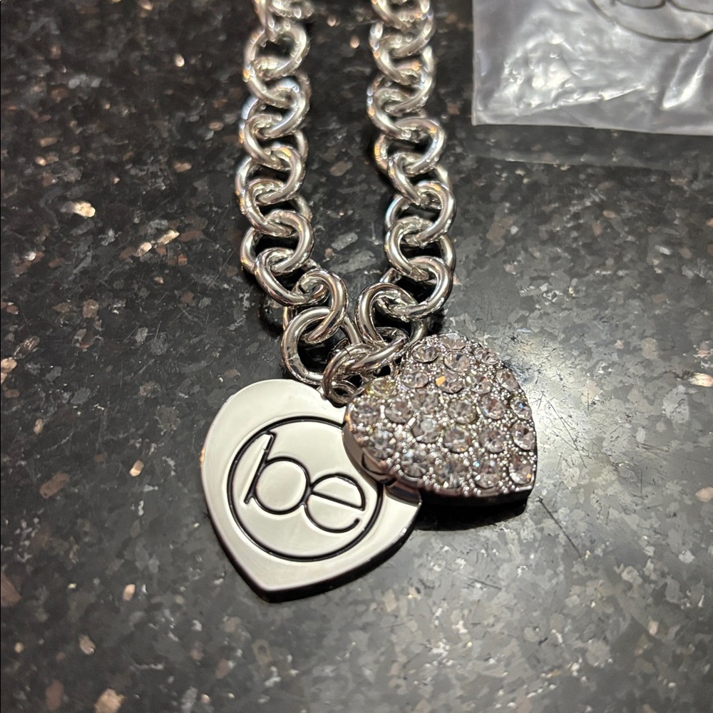 BeautiControl Bracelet rhinestone Heart charm Bracelet New In Box - Picture 2 of 6